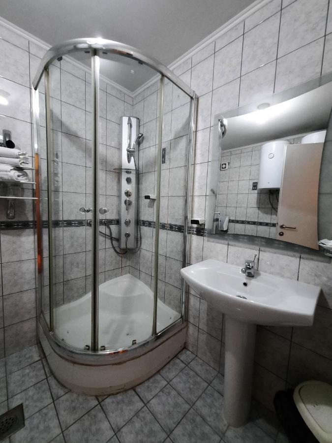 Motel Tiron Kakanj Екстер'єр фото