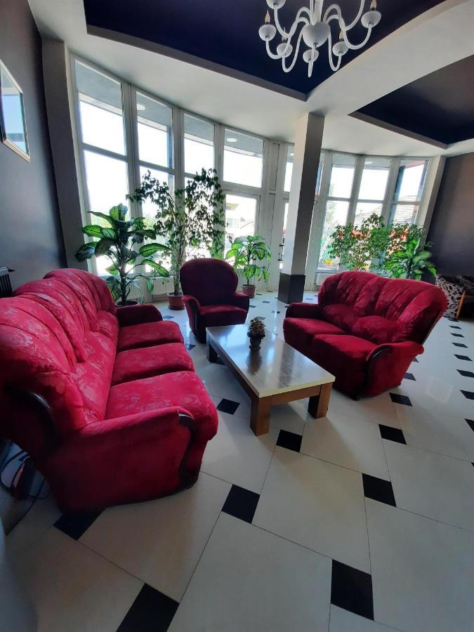 Motel Tiron Kakanj Екстер'єр фото