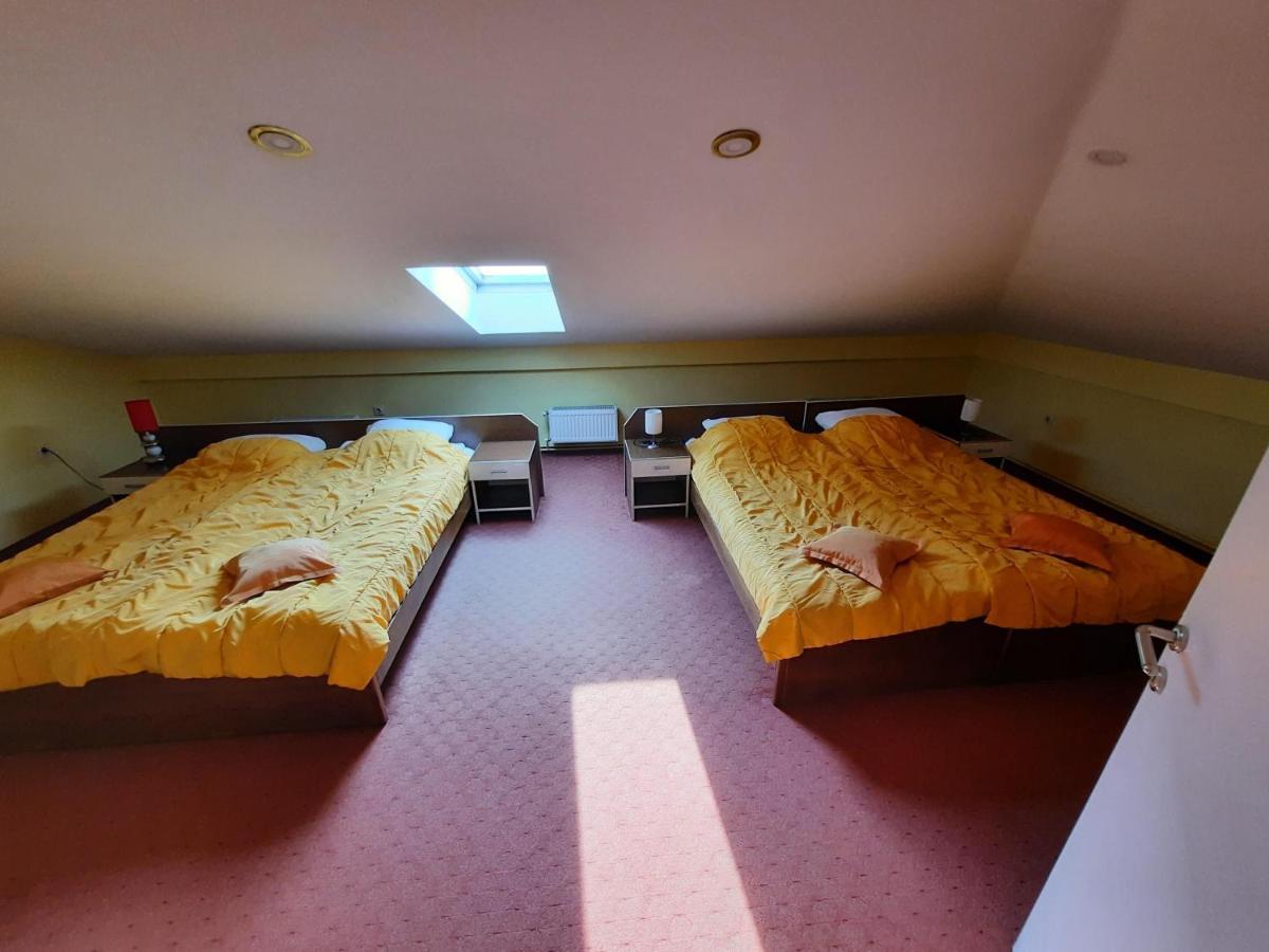Motel Tiron Kakanj Екстер'єр фото